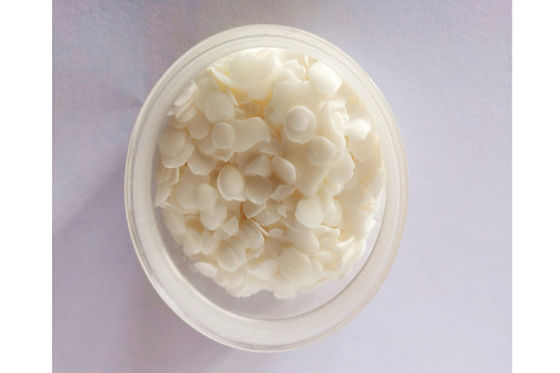 Dobra cena. CAS 67762-27-0 Cetearyl Alkohol 30:70 50:50 C16-18 Alkohol Cetyl Stearyl Alkohol 30/70 50/50 Cetostearyl Alkohol w Internecie